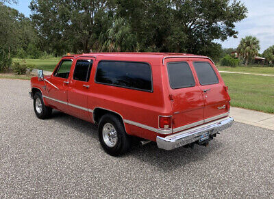 Chevrolet-Suburban-SUV-1987-3