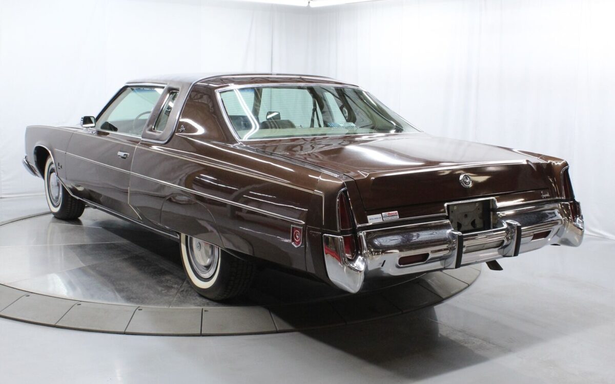 Chrysler-Imperial-1975-4