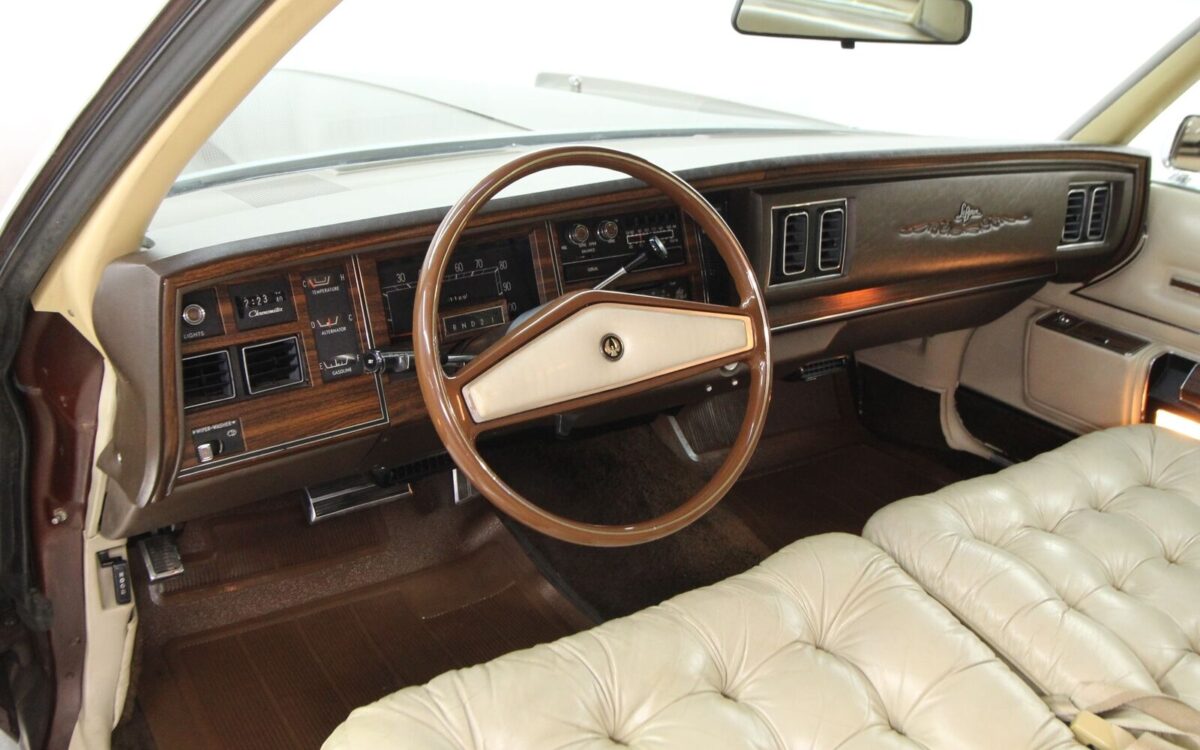Chrysler-Imperial-1975-8
