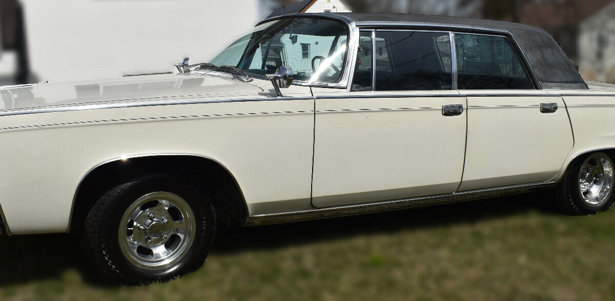 Chrysler-Imperial-Berline-1965-3
