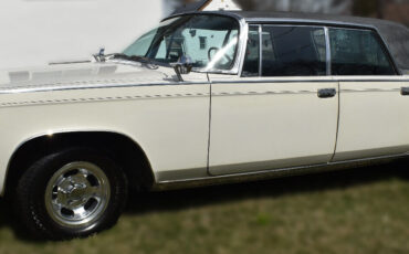 Chrysler-Imperial-Berline-1965-3