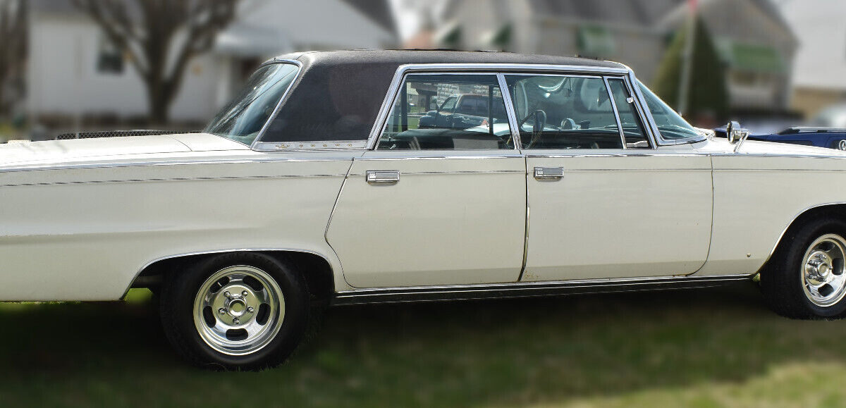 Chrysler-Imperial-Berline-1965-8