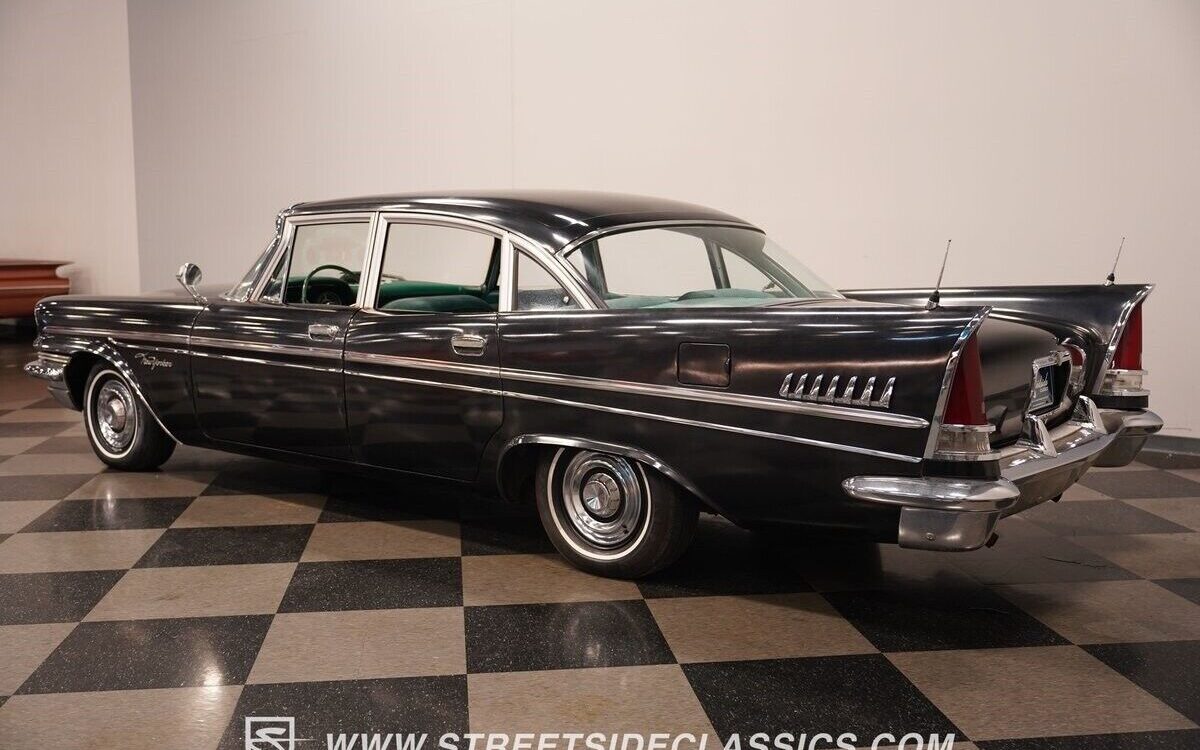 Chrysler-New-Yorker-Berline-1957-11