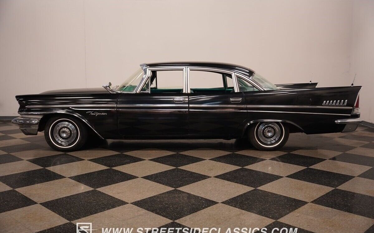 Chrysler-New-Yorker-Berline-1957-2