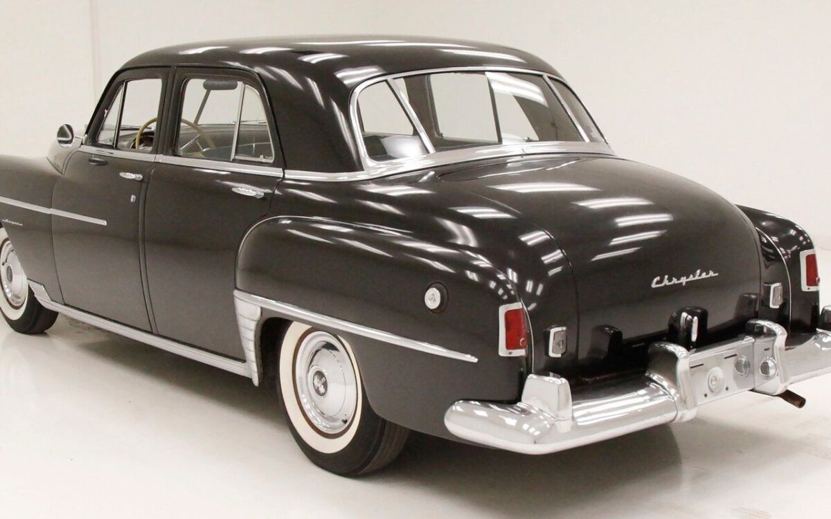 Chrysler-Royal-Berline-1950-2