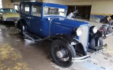 Chrysler-Sedan-Berline-1931-18