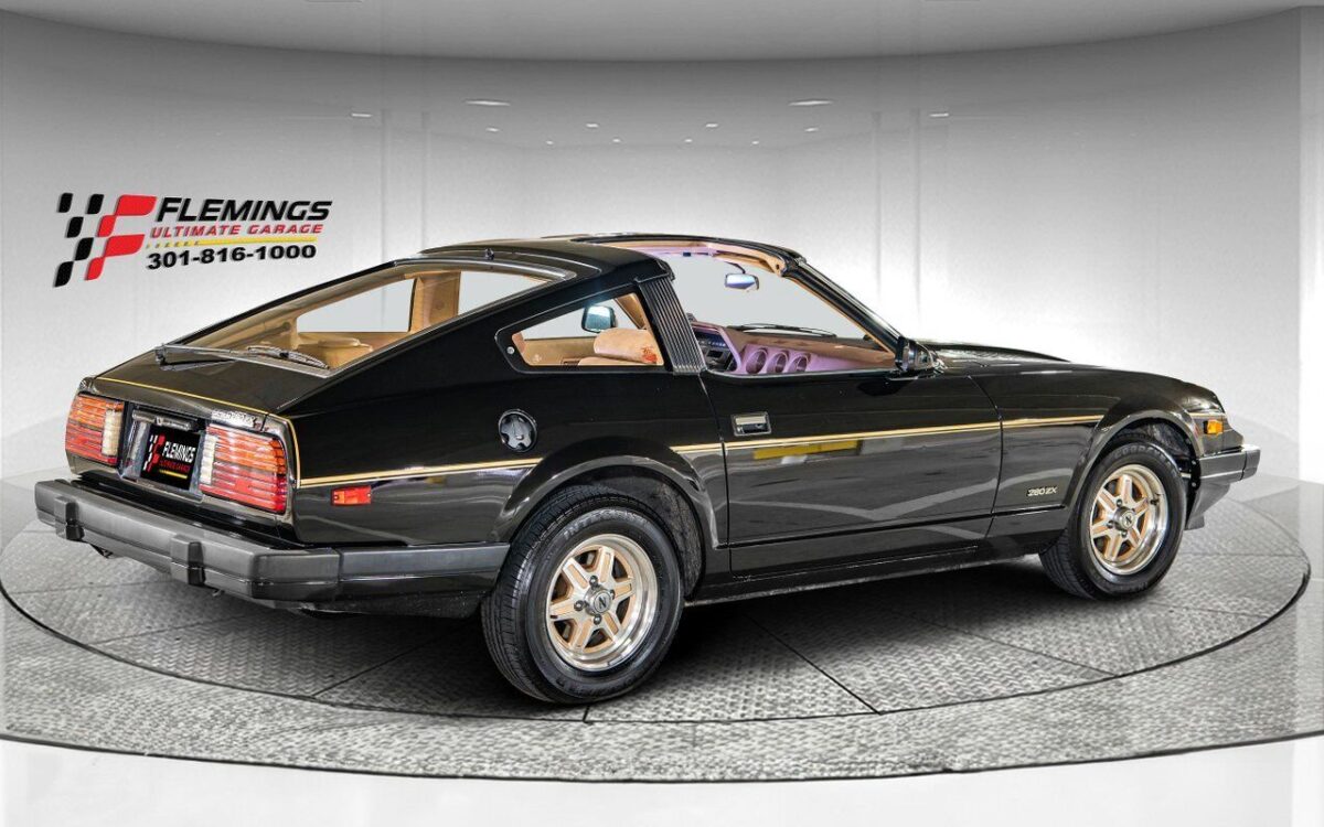 Datsun-Z-Series-Coupe-1983-5