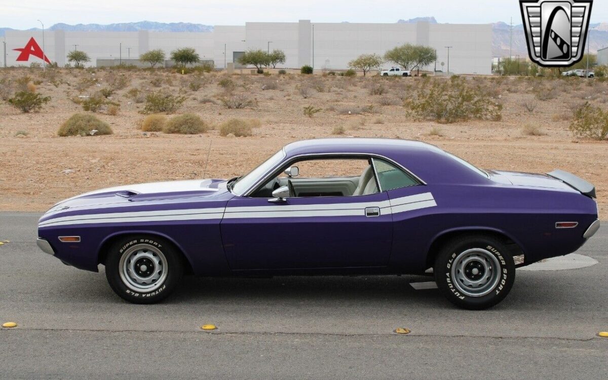 Dodge-Challenger-1971-5