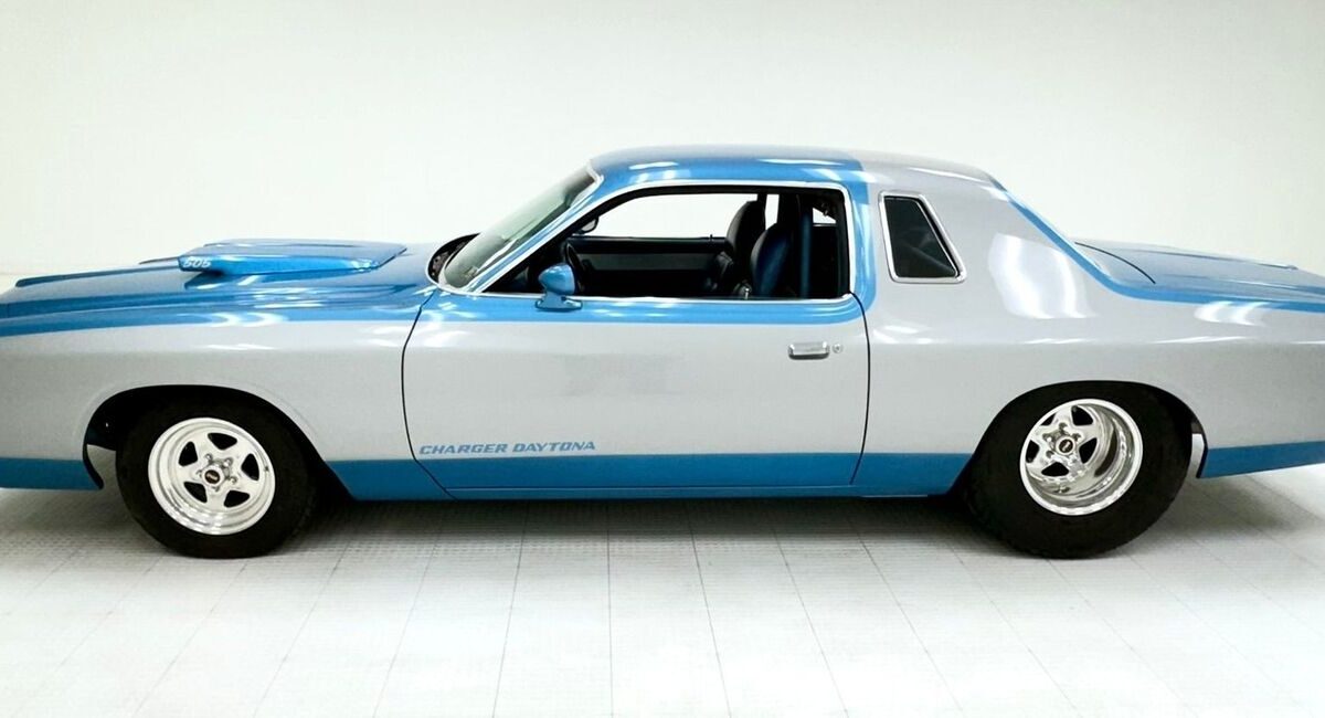 Dodge-Charger-1975-1