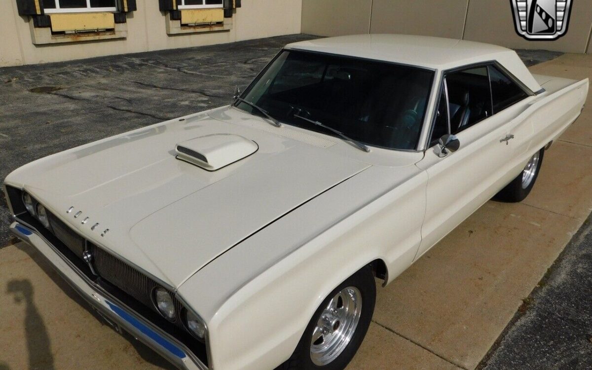 Dodge-Coronet-1967-3