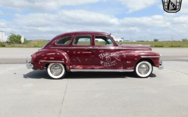 Dodge-Custom-1948-3