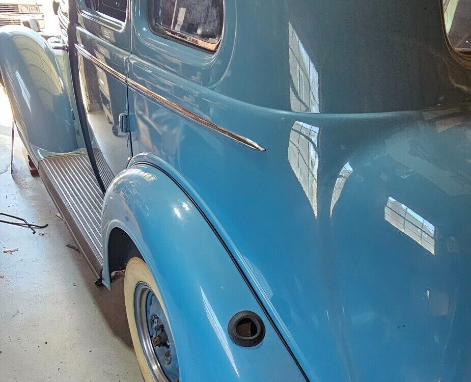 Dodge-Other-Berline-1936-4