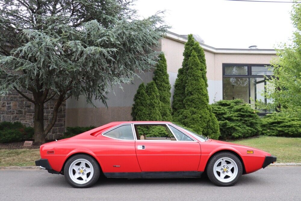 Ferrari-308GT4-1975-2