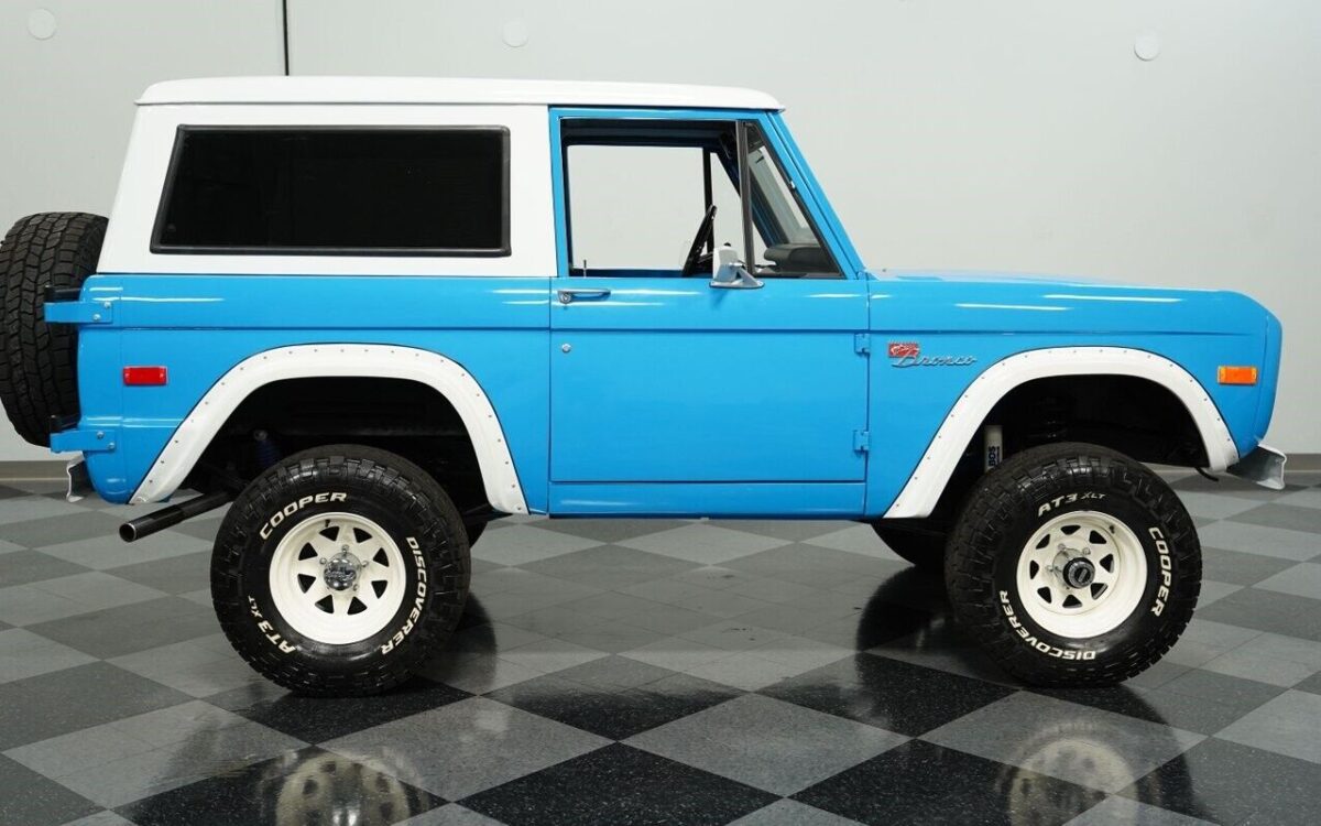 Ford-Bronco-1972-11