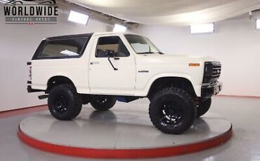 Ford-Bronco-1989-1