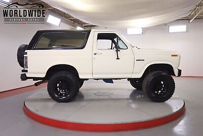 Ford-Bronco-1989-3