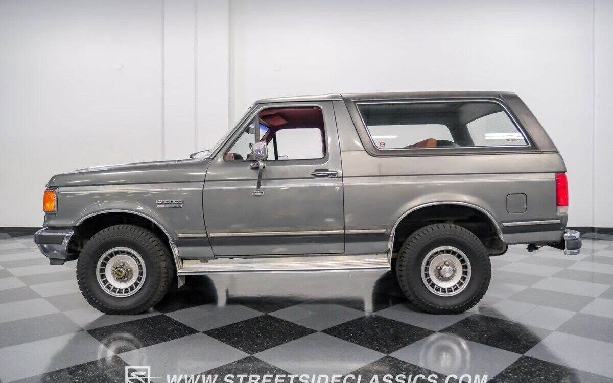 Ford-Bronco-SUV-1989-2