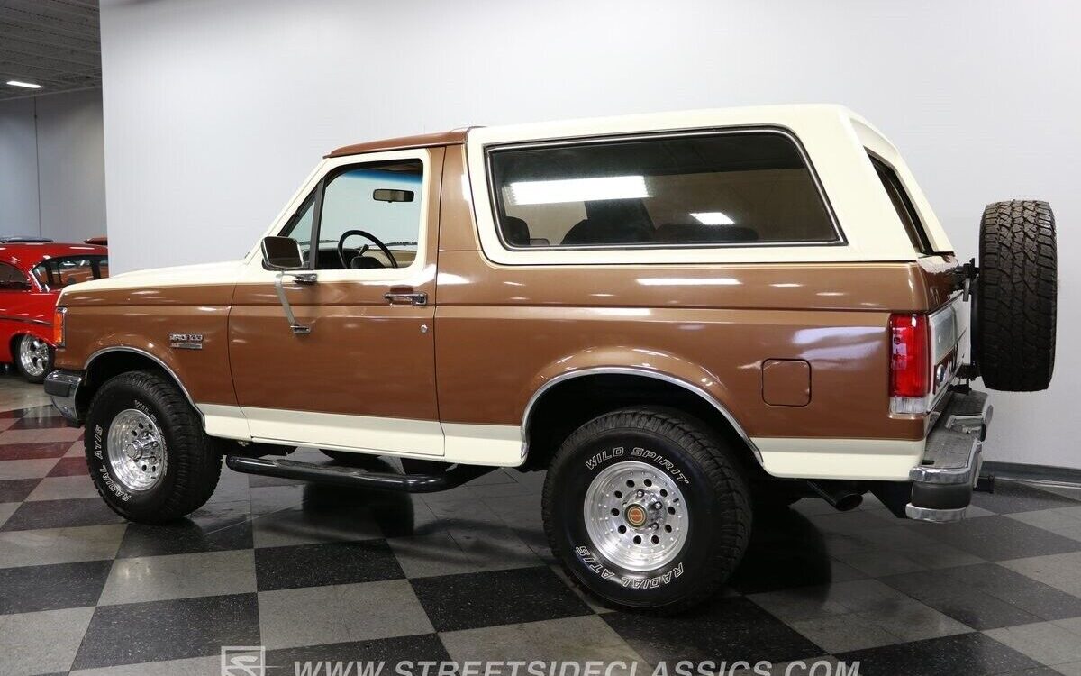 Ford-Bronco-SUV-1990-8
