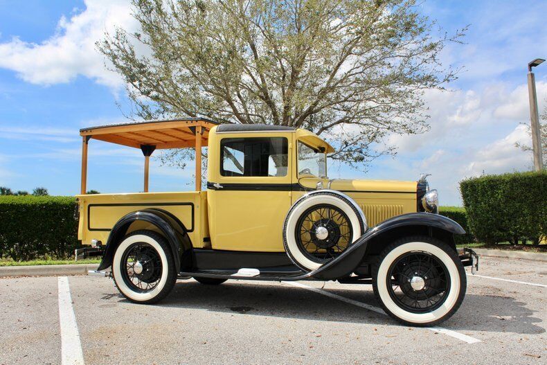Ford-Closed-Cab-Pickup-1931-2