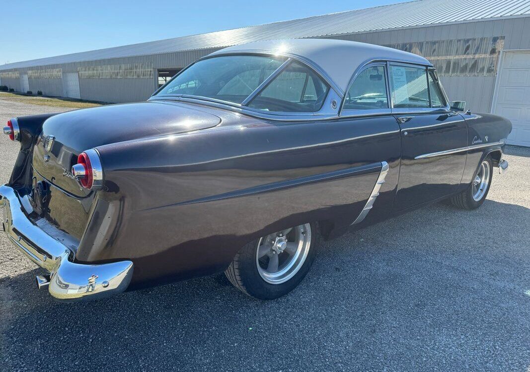 Ford-Crestline-1952-11