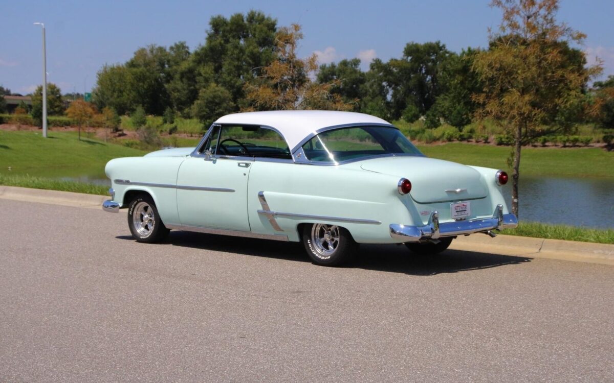 Ford-Crestline-1953-3