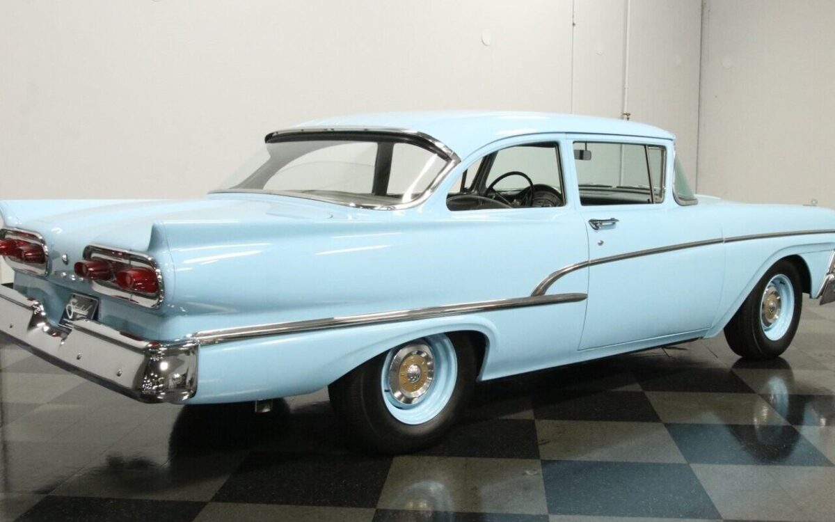 Ford-Custom-Berline-1958-11