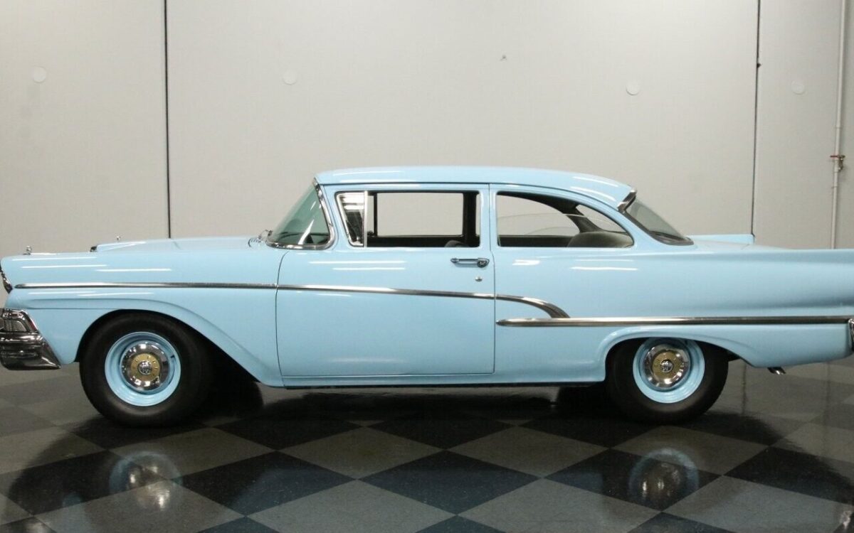 Ford-Custom-Berline-1958-2