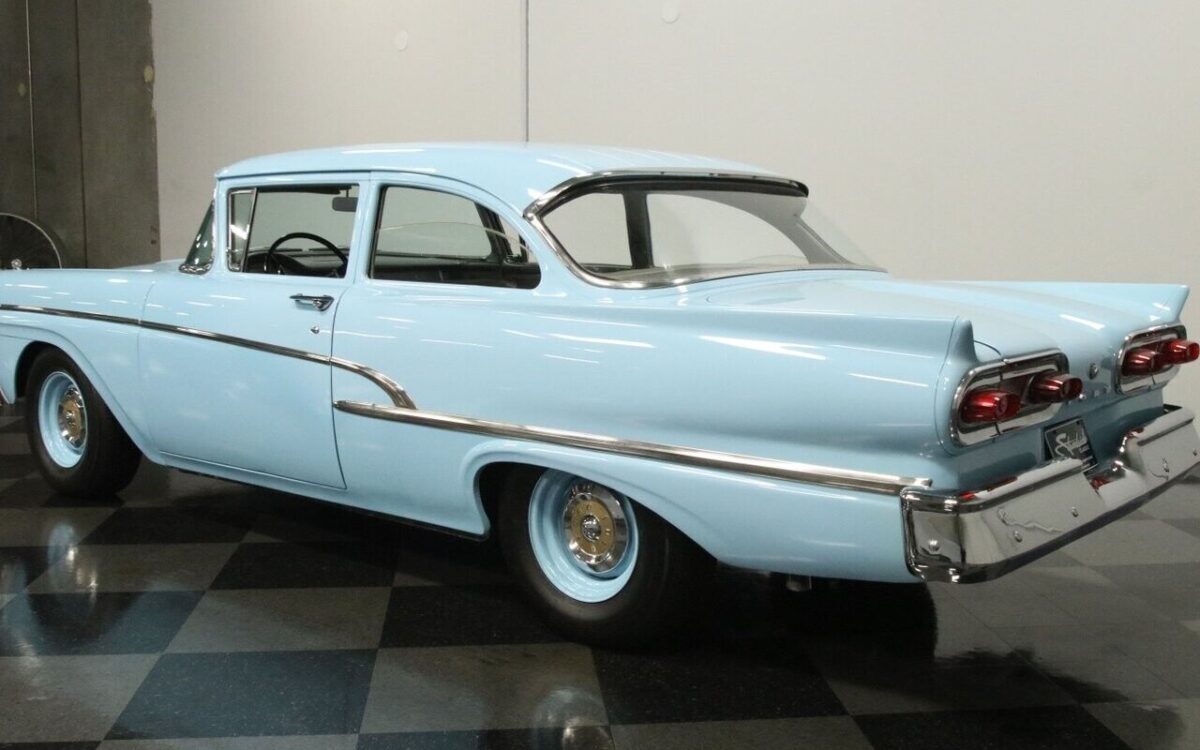 Ford-Custom-Berline-1958-6