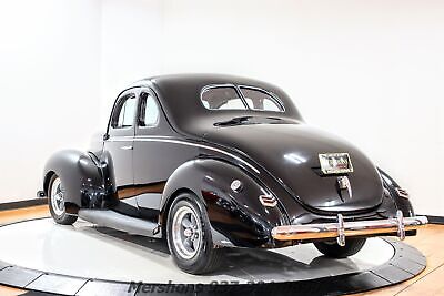 Ford-Deluxe-Coupe-1940-5