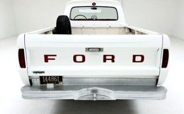 Ford-F-100-Pickup-1966-3
