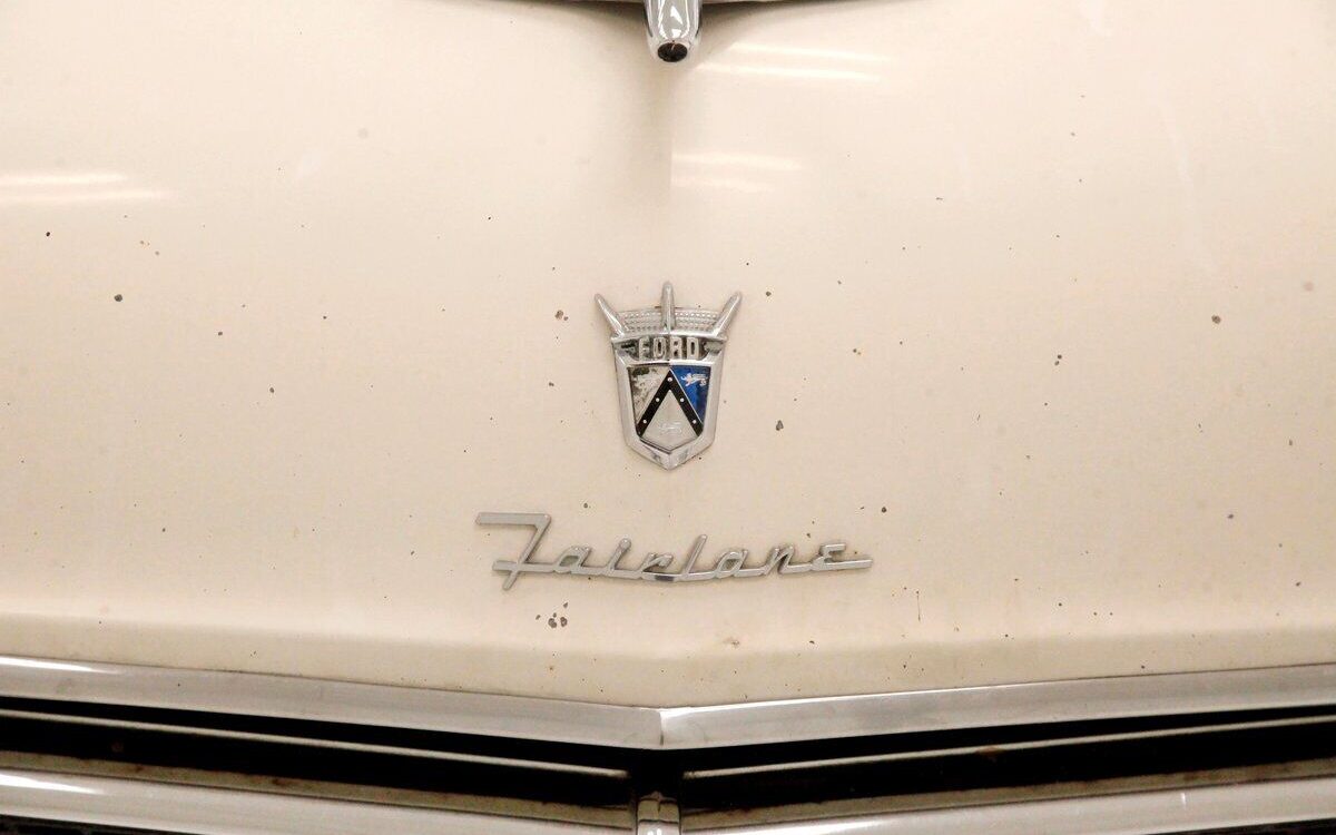 Ford-Fairlane-Berline-1955-11