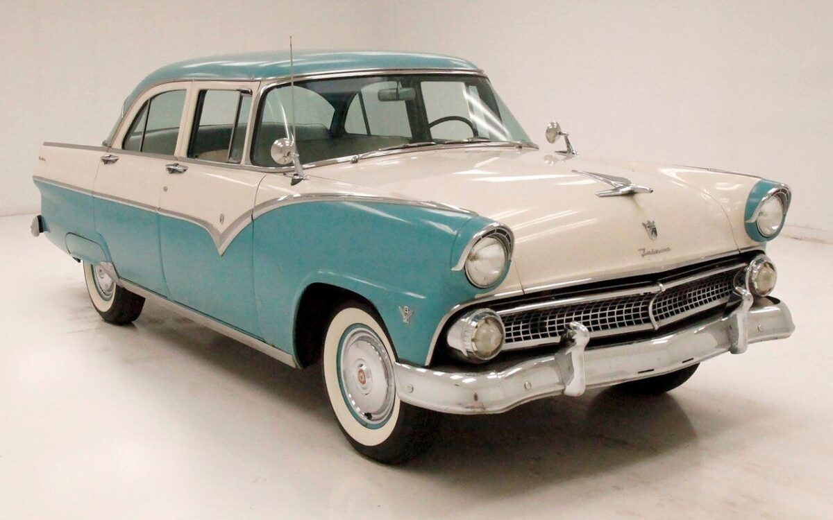 Ford-Fairlane-Berline-1955-5