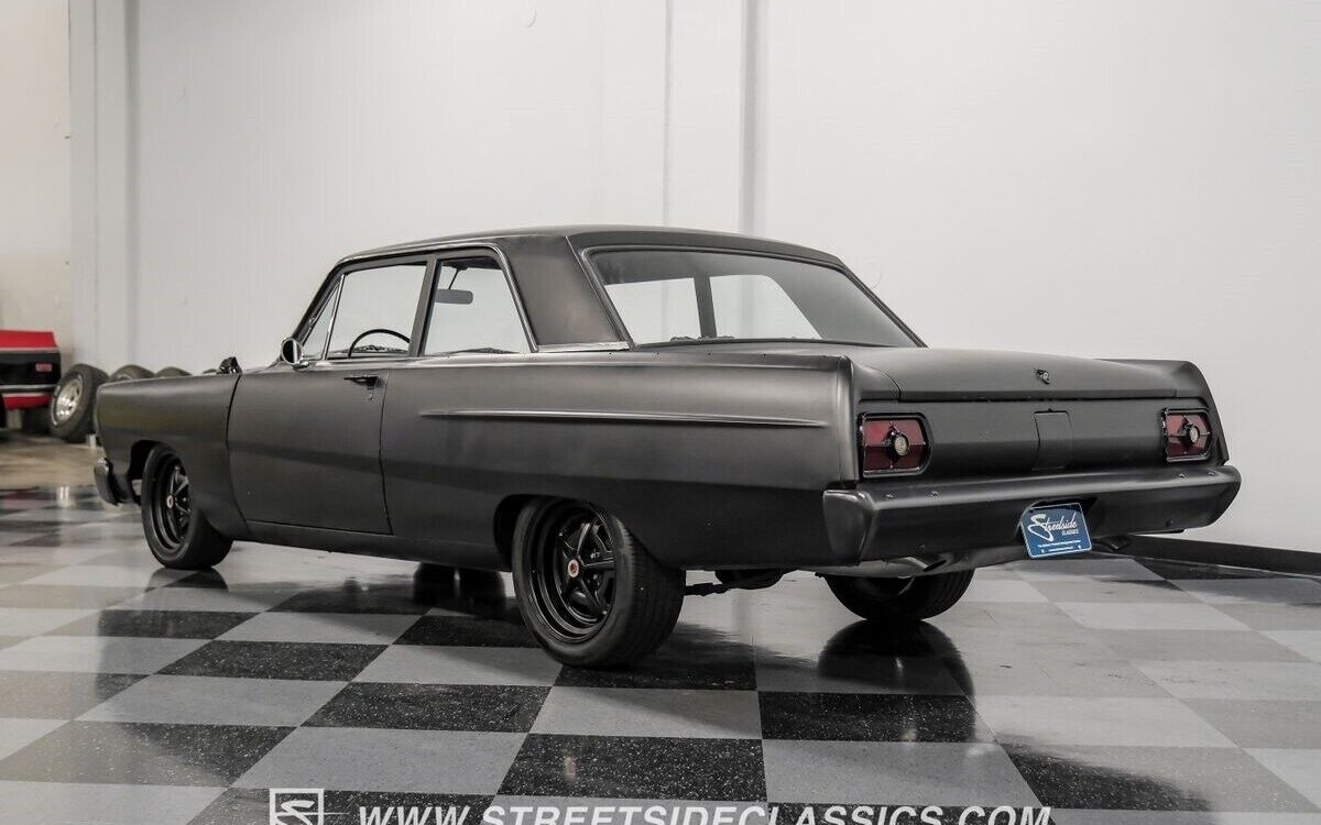 Ford-Fairlane-Berline-1965-10