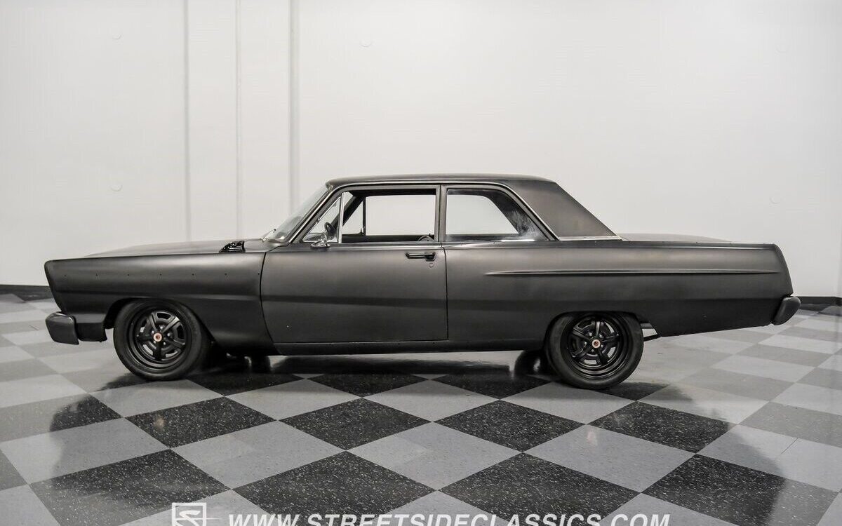 Ford-Fairlane-Berline-1965-2