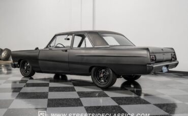 Ford-Fairlane-Berline-1965-9