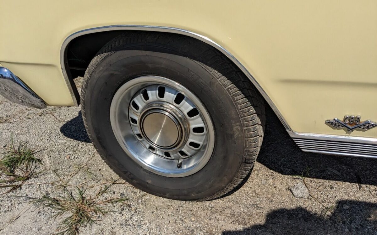 Ford-Fairlane-Cabriolet-1966-9