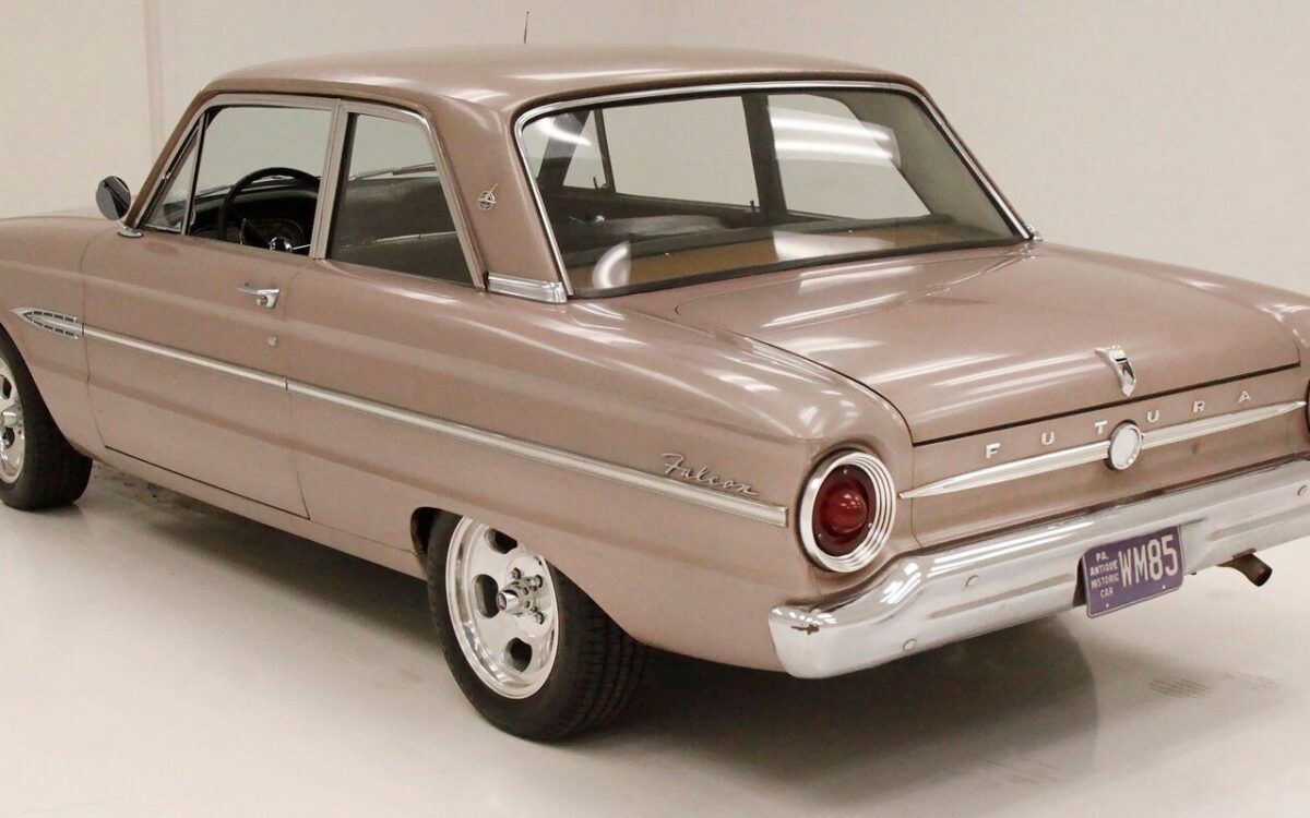 Ford-Falcon-Berline-1963-2