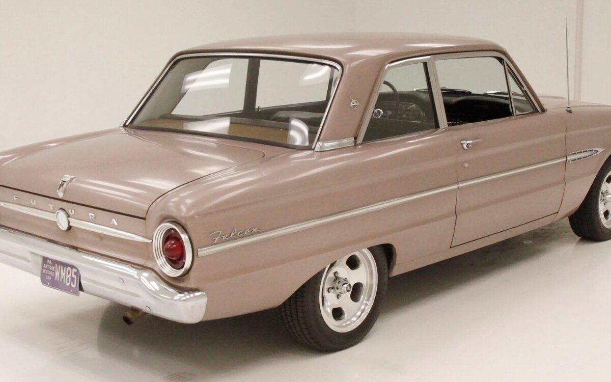 Ford-Falcon-Berline-1963-3