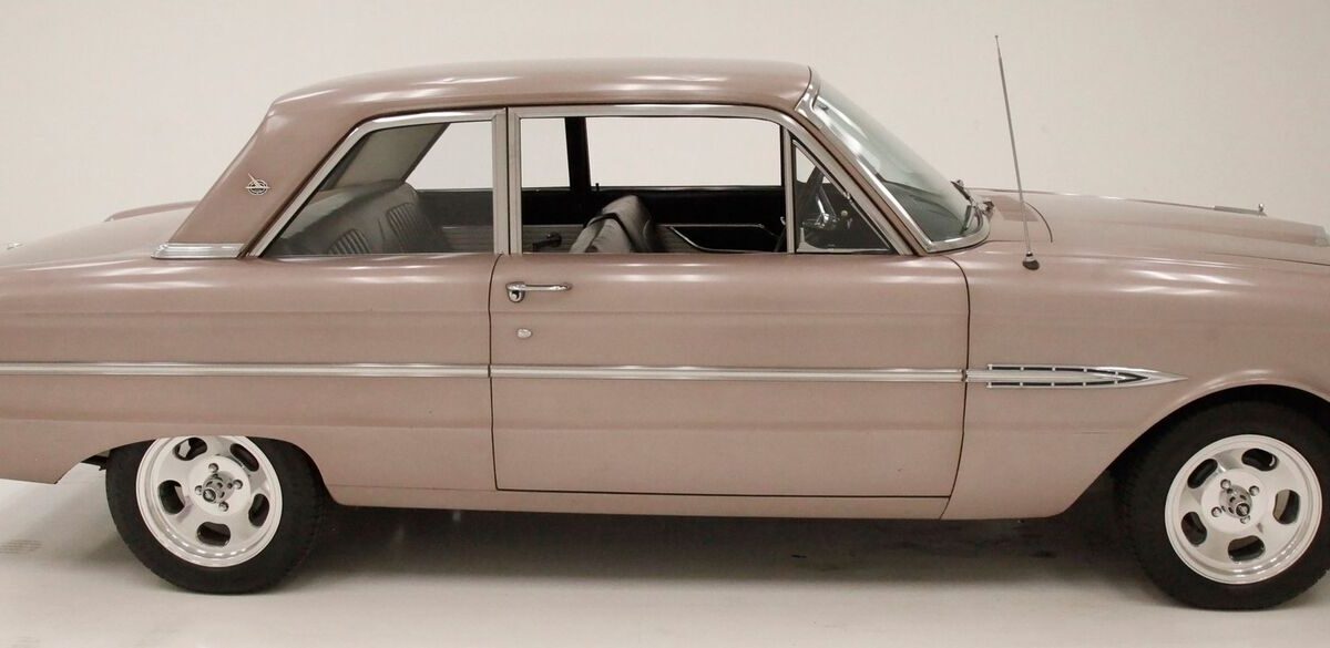 Ford-Falcon-Berline-1963-5