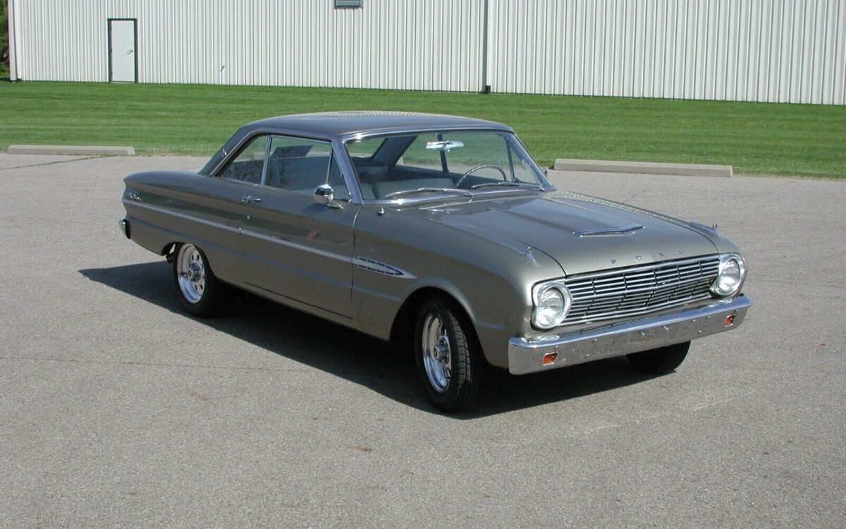 Ford-Falcon-Coupe-1963-1