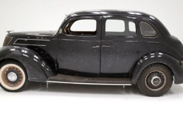 Ford-Fordor-Berline-1937-1