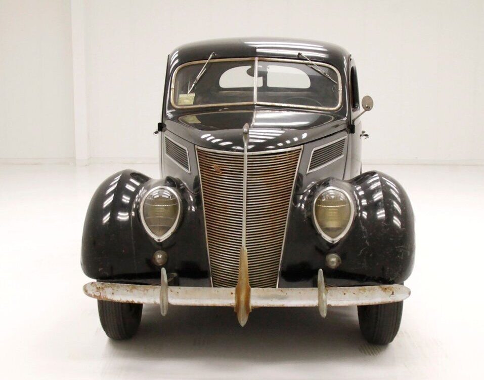 Ford-Fordor-Berline-1937-6