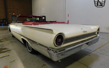 Ford-Galaxie-1961-2
