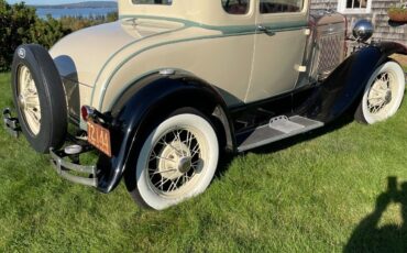 Ford-Model-A-Coupe-1930-3