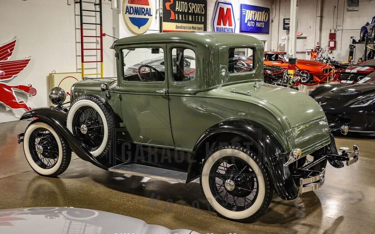 Ford-Model-A-Coupe-1931-11