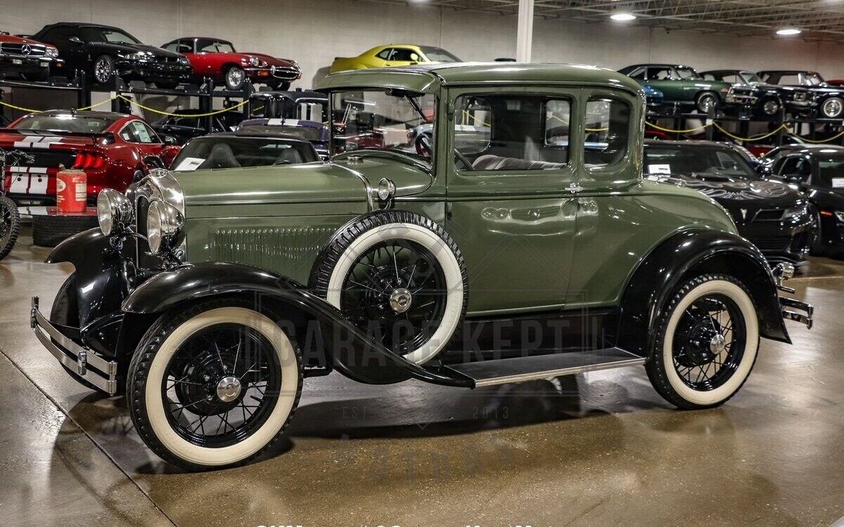 Ford-Model-A-Coupe-1931-8