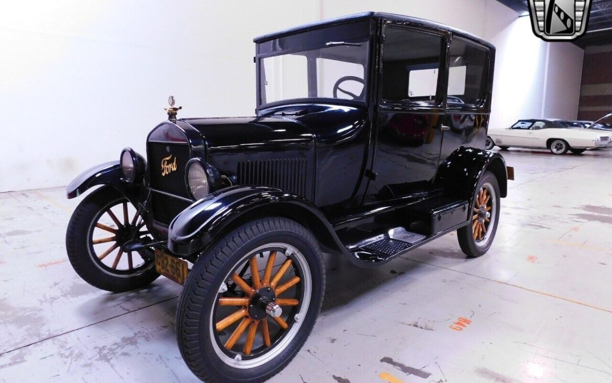 Ford-Model-T-1926-2