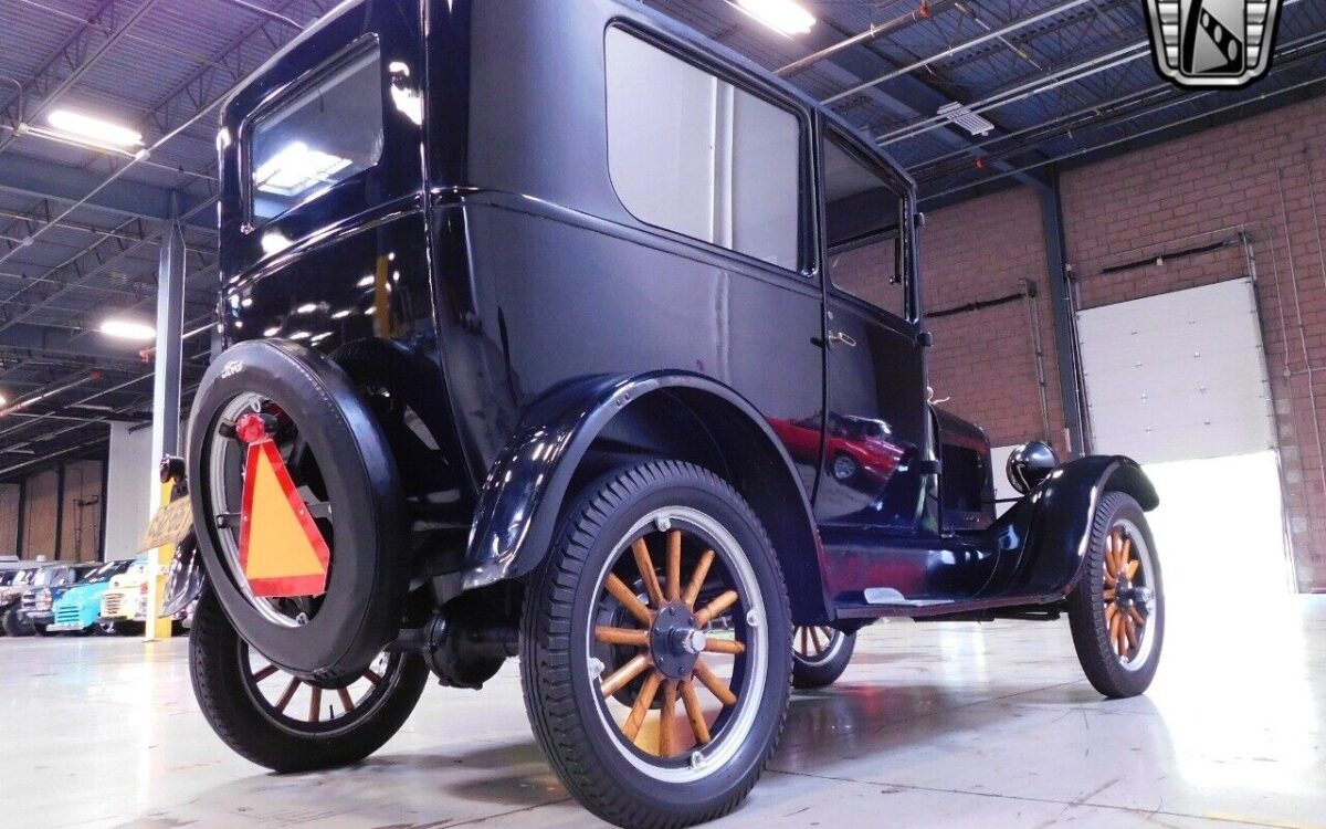 Ford-Model-T-1926-9