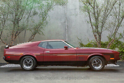 Ford-Mustang-1972-5