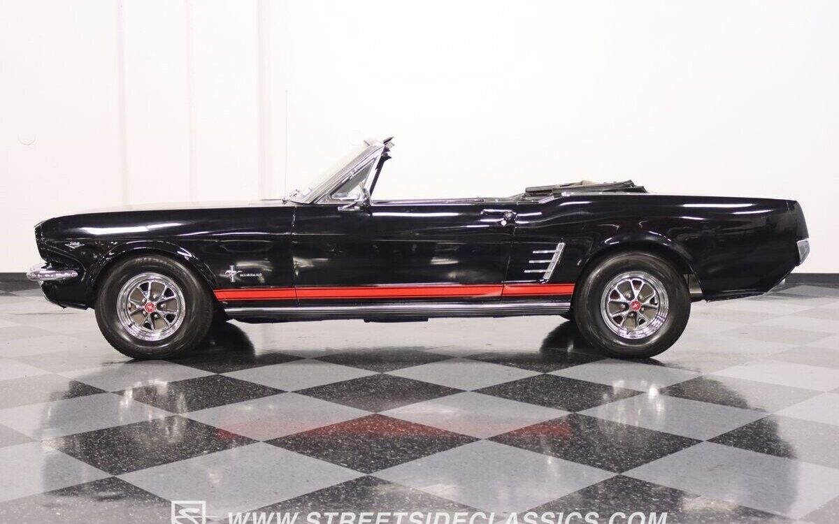 Ford-Mustang-Cabriolet-1966-2